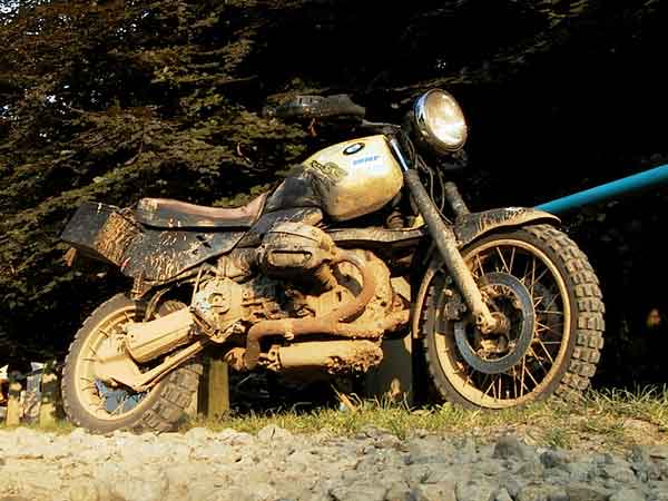 Rebuilt R1100GS, with mud all over it