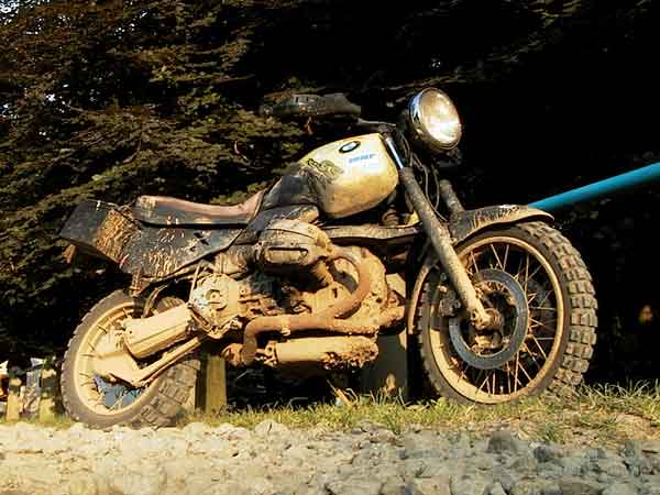 Customized BMW R1100GS